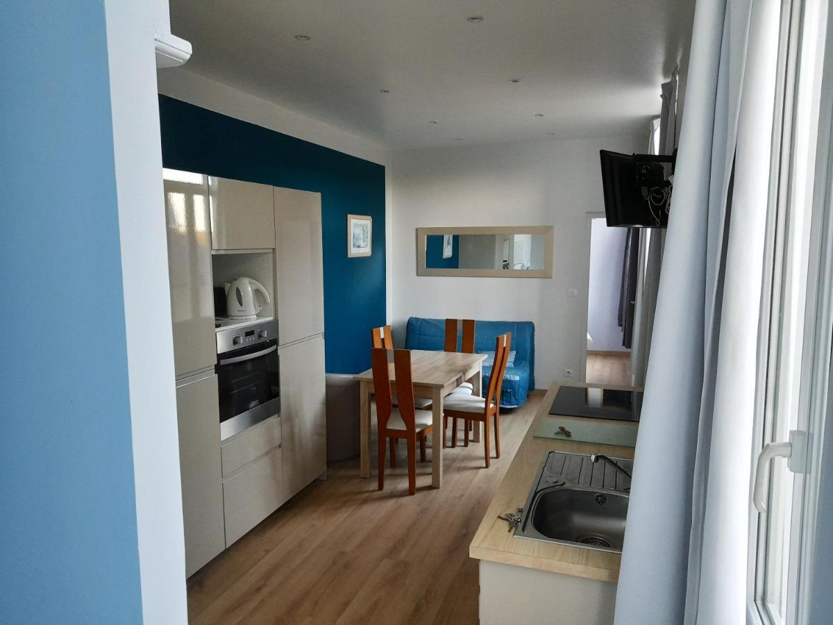 Appartement Ensoleille Et Calme A Saint Quay Portrieux 35 M² Parking Exterior photo