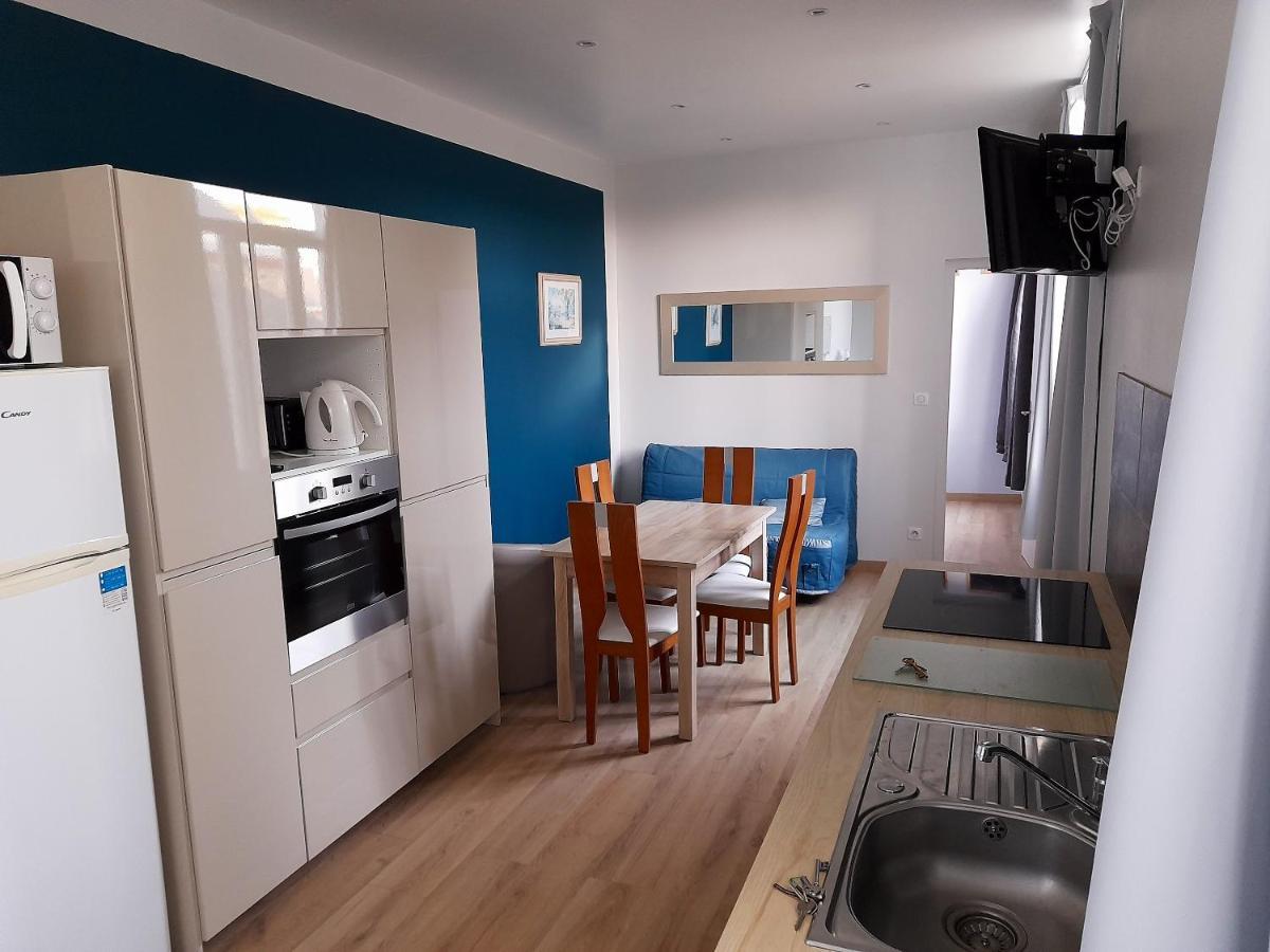 Appartement Ensoleille Et Calme A Saint Quay Portrieux 35 M² Parking Exterior photo